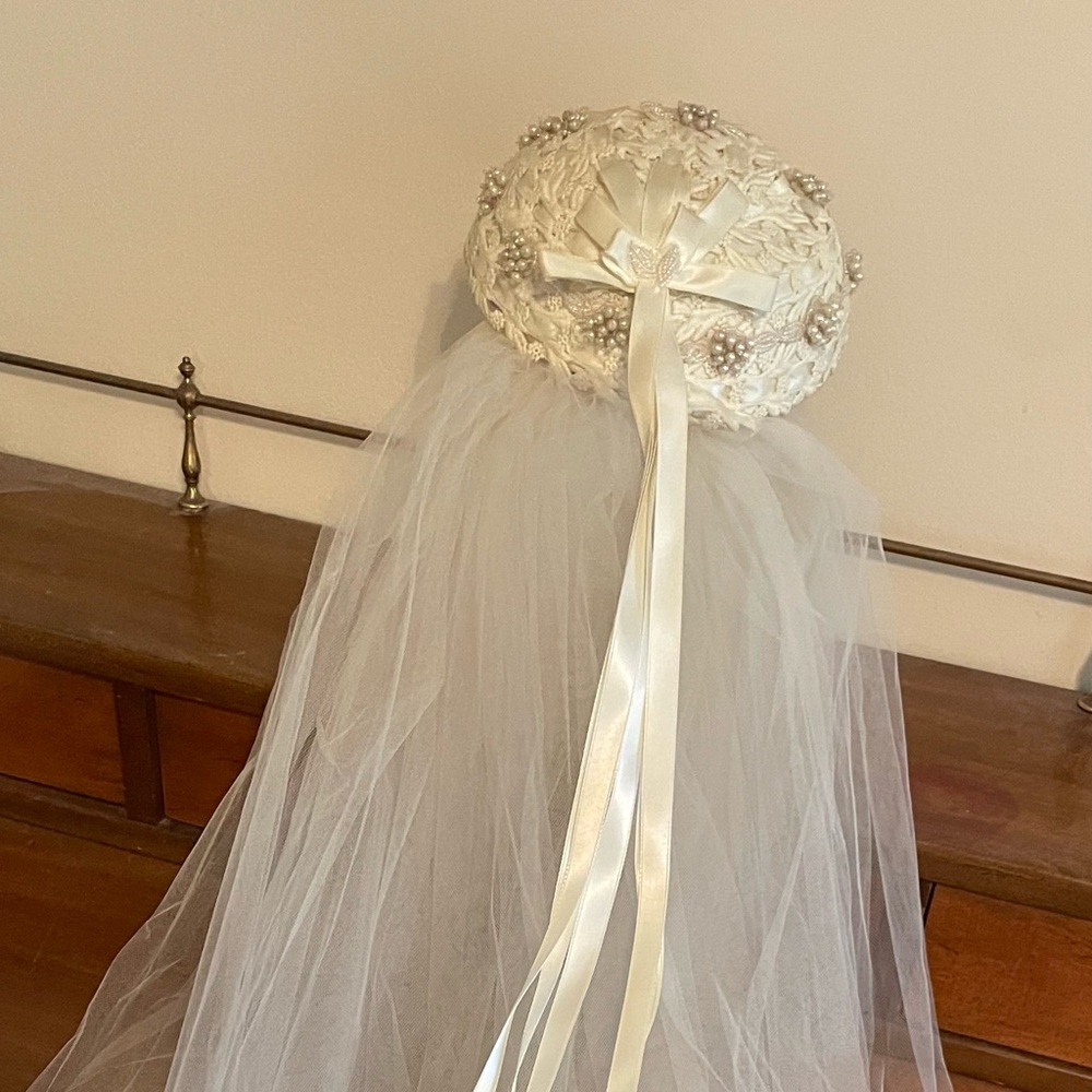 Wedding veil. Juliet cap style. Exquisite Antique. Hand made gorgeous. Lace - Picture 7 of 12